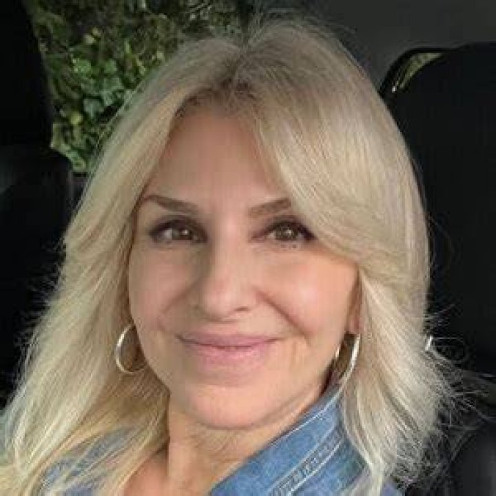 Uncover The Enchanting World Of Donna Sinatra D'Alessandro