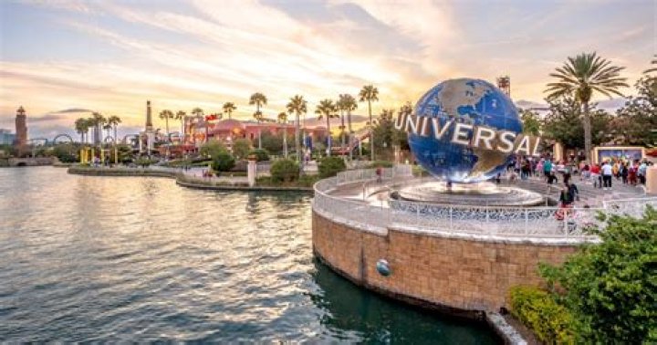 Universal's Super Nintendo World Is Open! See the Food at Toadstool Cafe