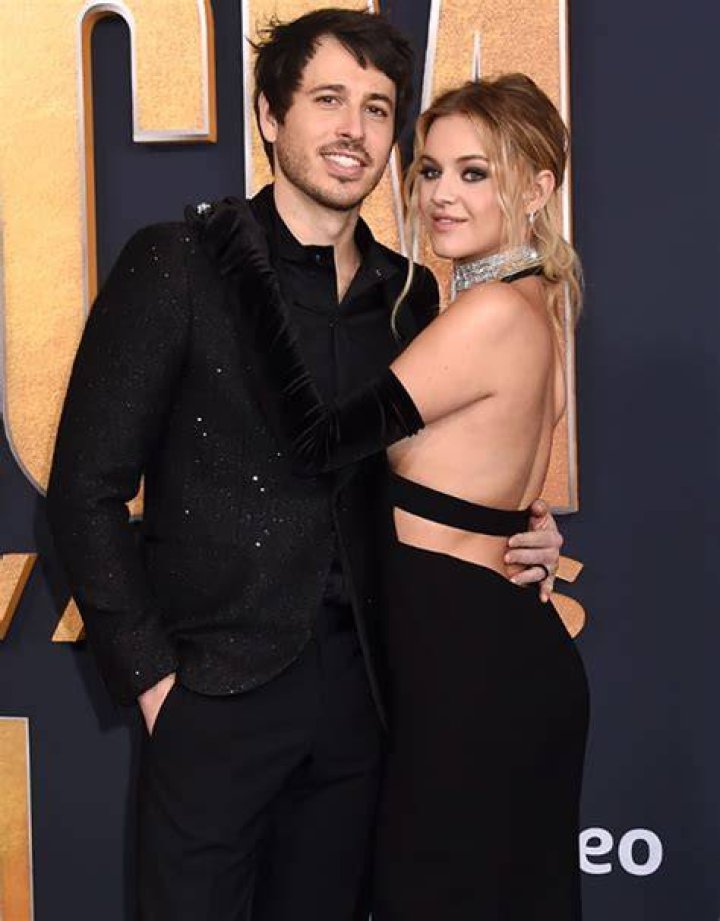 Unveiling The Fairytale Engagement Of Kelsea Ballerini And Chase Stokes
