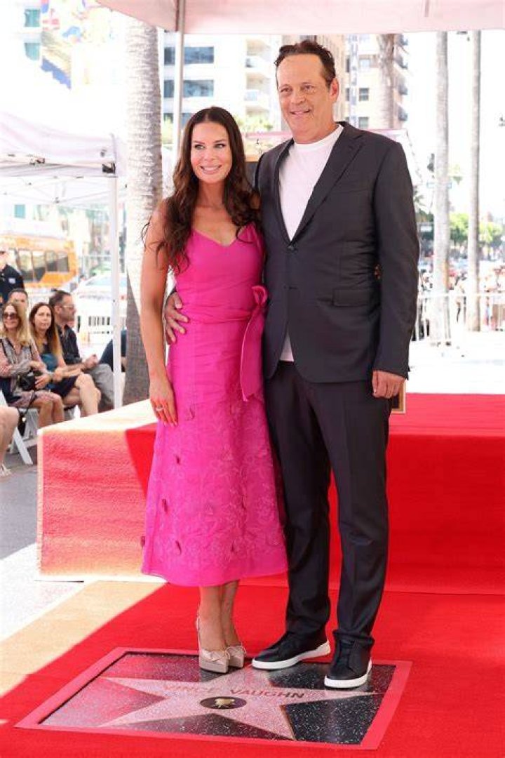 Unveiling Vince Vaughn's Marital Status: Uncover The Truth