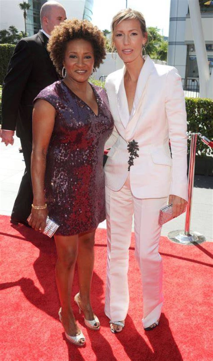 Wanda Sykes & Her Wife Alex Creative Emmys Date Night (PHOTOS
