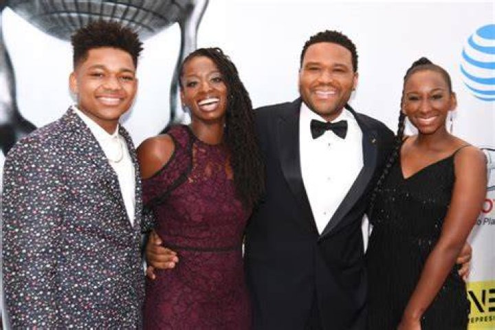 What Does Alvina Stewart Do For A Living?
