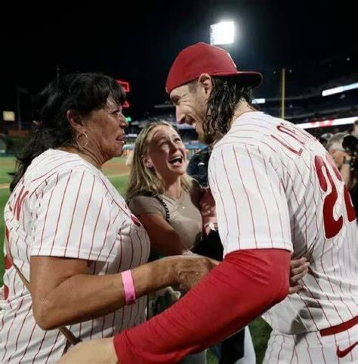 Who Are Cheryl And Clif, Michael Lorenzen Parents Siblings
