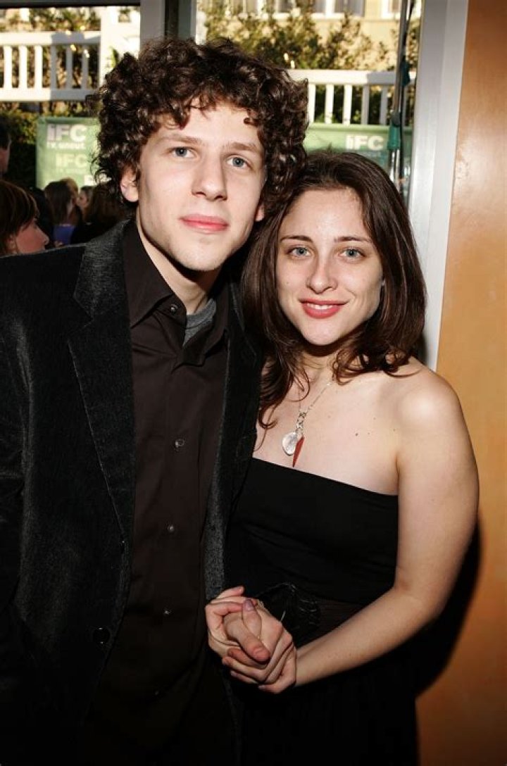 Who is Anna Strout? The Truth of Jesse Eisenberg's Wife Animascorp