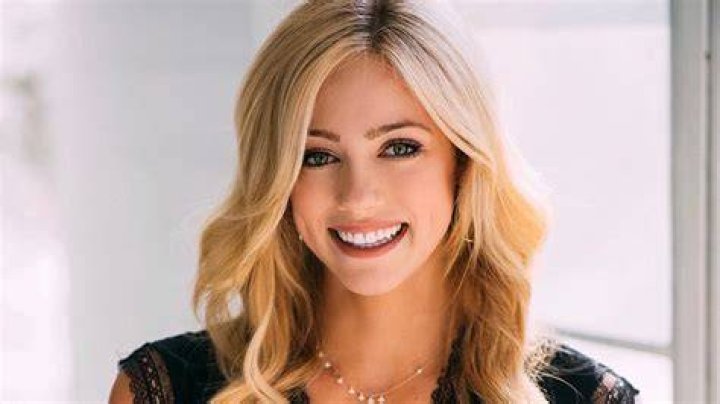 Who is Journalist Abby Hornacek? Bio, Wiki, Age, Family, Career, Net