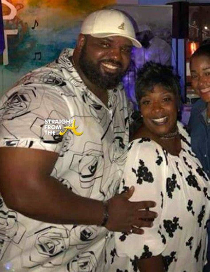 Who Is Lamorris Sellers, Wanda Smith Husband? kids Tavares, Giovanni