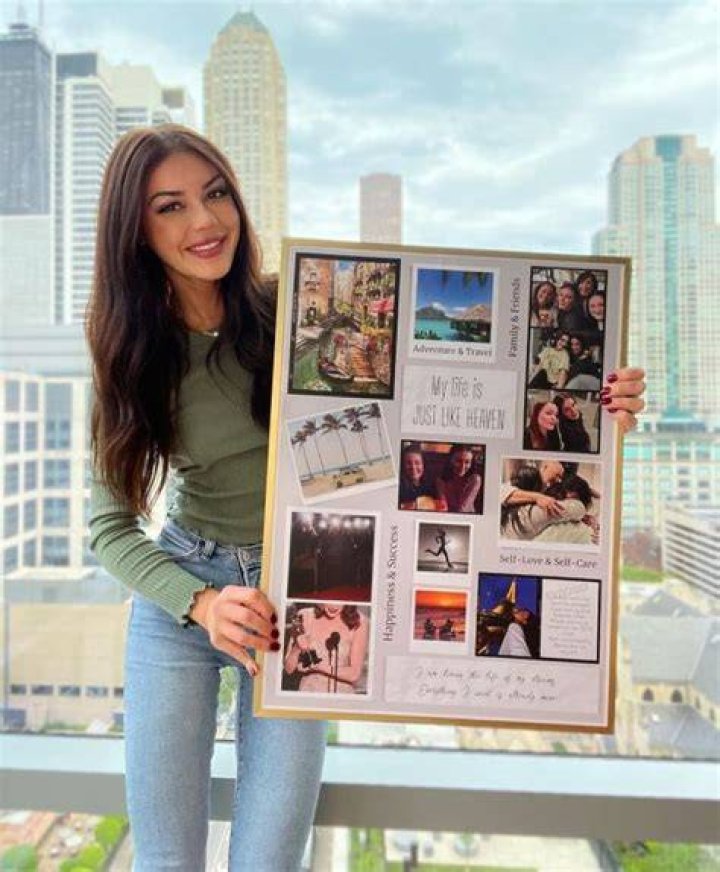 Zoe Roe's age, biography, net worth, career, facts